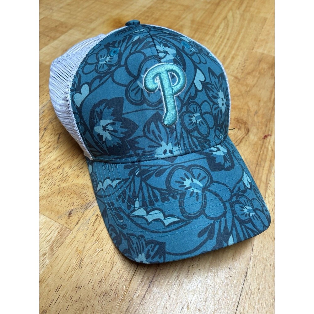 Pilladelpia Phillies Snap Back Women’s Trucker Hat In Tropical Pattern